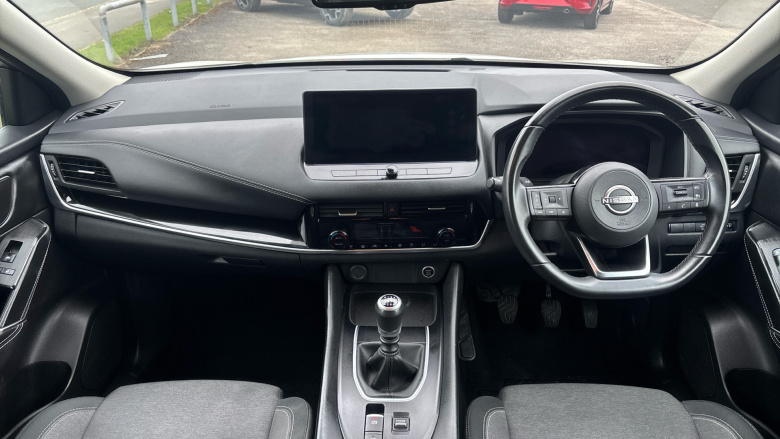 Nissan Qashqai 1.3 DiG-T MH N-Connecta 5dr Petrol Hatchback